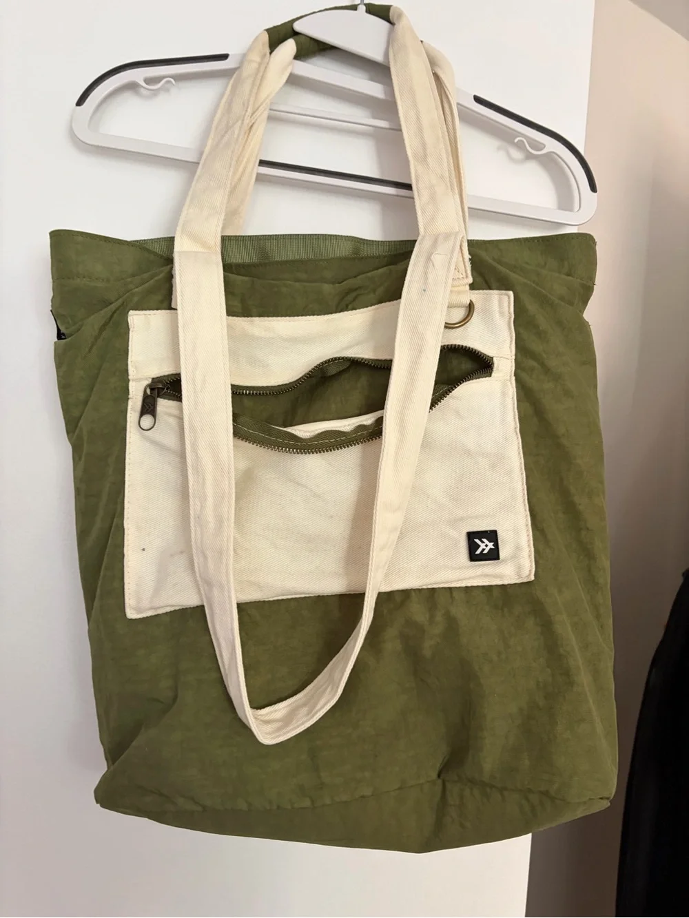 Canvas Two-Tone Tote Bag in Olive Green and Cream
